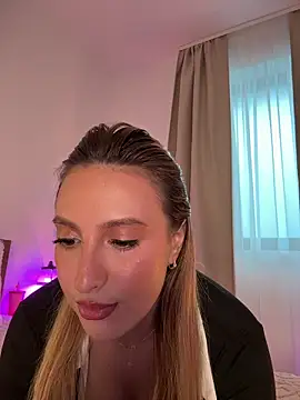 Онлайн чат XXX EvaRyen_