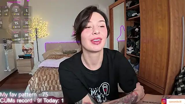 Chat XXX en directo de CamomileLil