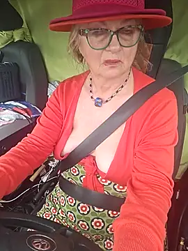 Hot-Muci 现场XXX聊天