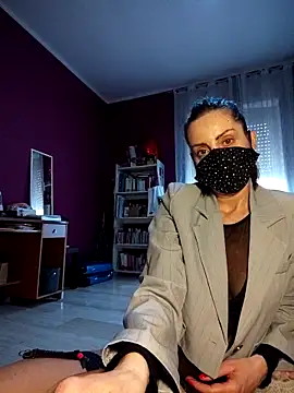 Akemi_rossiのライブXXXチャット