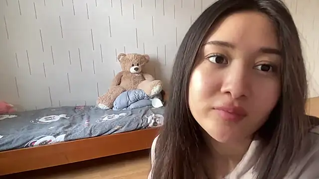 Czat XXX na żywo – YourMiIa