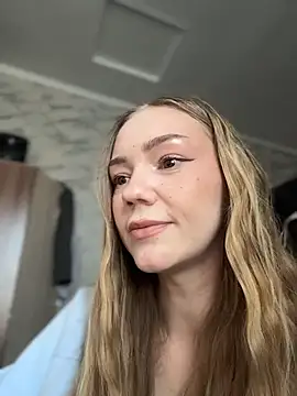 XXX chat uživo modela MilaMoone