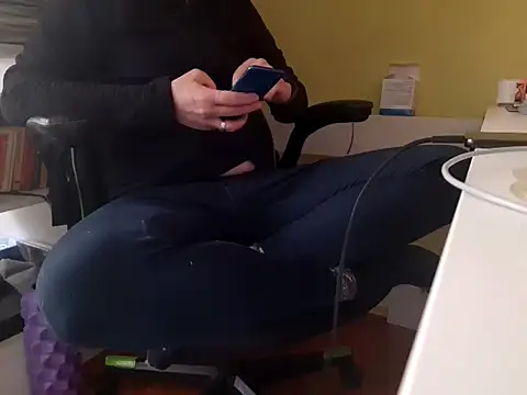 feathersify's Webcam Show