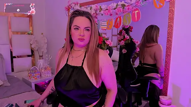 AvaMiia – Naživo XXX chat