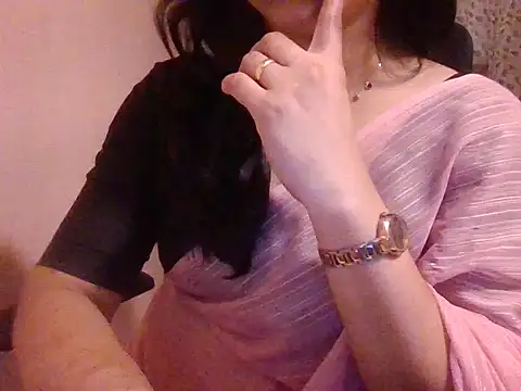 Diya_04's Webcam Show