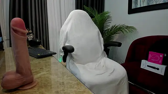 Онлайн чат XXX VictoriaPaker