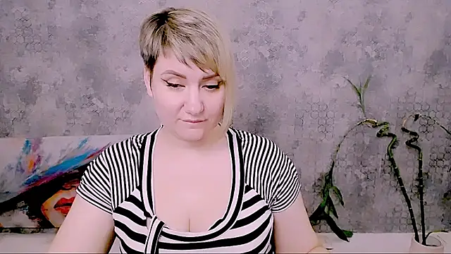 Djullia Live XXX Chat