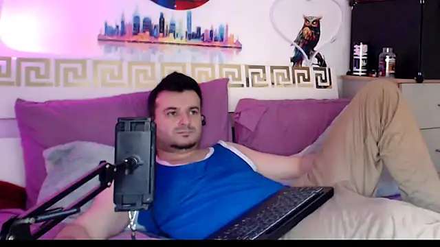 iuligruia69 在線直播表演