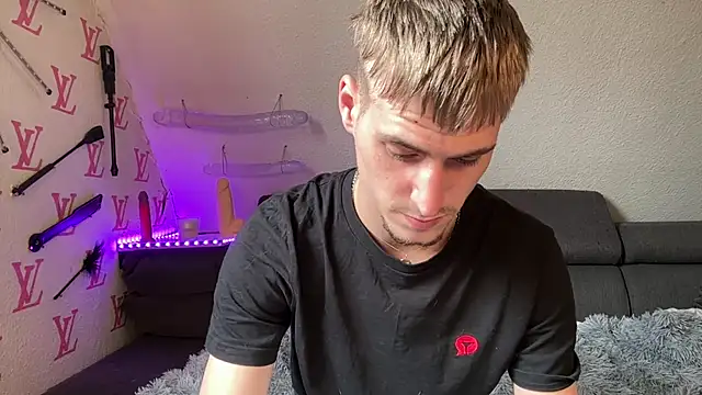 Chatroom XXX en direct de Cookieboy88