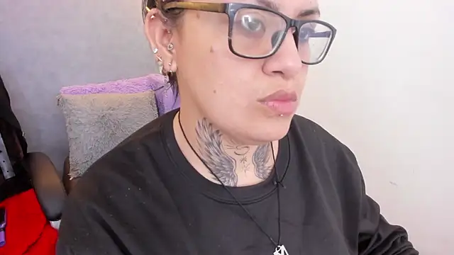 brigittemiller: онлайн-секс-чат