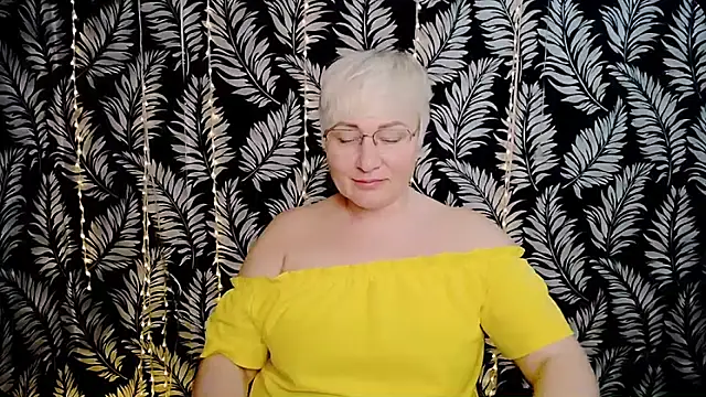 Olivia_playful: онлайн-секс-чат