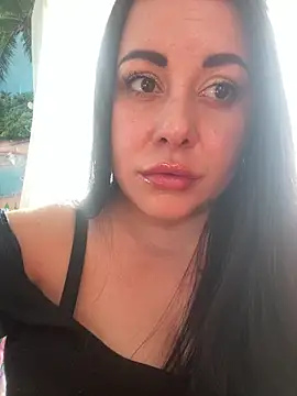 DaisyStreet's Live XXX Chat