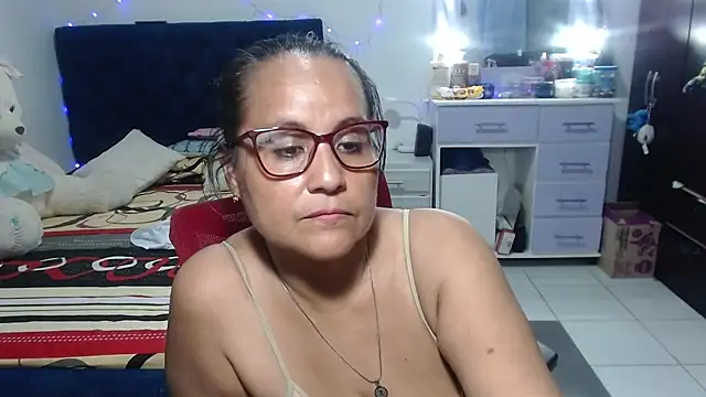 Show Webcam de pervert_mommy_