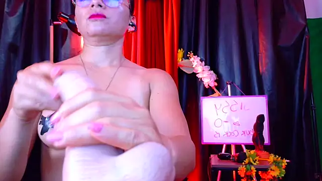 MistressSlut1 Show in webcam