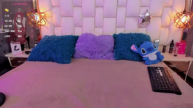 Foxxy_Doll 在線直播表演