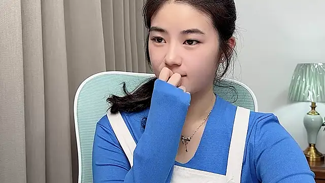 Nicole20266 现场XXX聊天