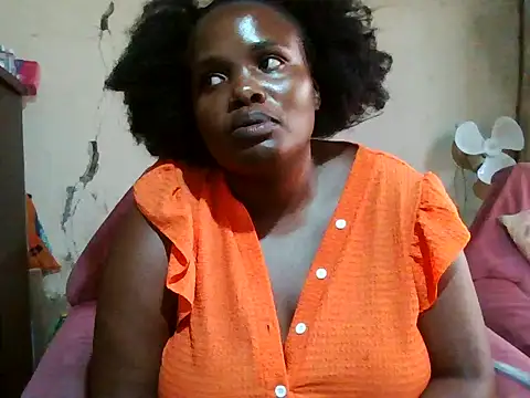 sexybigboobz's Live XXX Chat