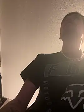 cumgitsumdic Show in webcam