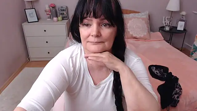 LeveMe2Nightt's Live XXX Chat