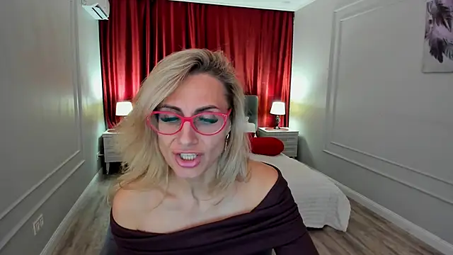 MuseOfStage Show in webcam