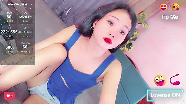 Amomentoflust99 Pertunjukan Webcam