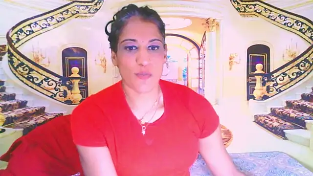 IndianSexcSmyle Adlı Modelin Canlı XXX Sohbeti