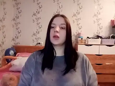 Show modela symmetryinvoid na web-kameri