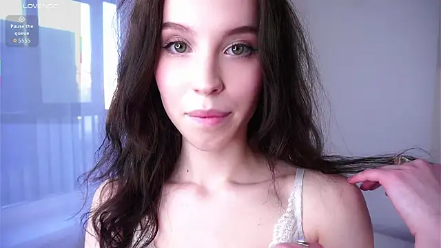 Chatroom XXX en direct de CleotildePiel