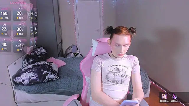 _Maybe_Baby_ Show in webcam