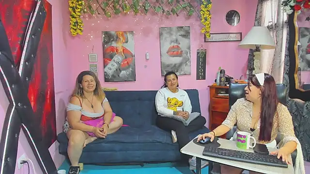 lesbiancuple live XXX chat