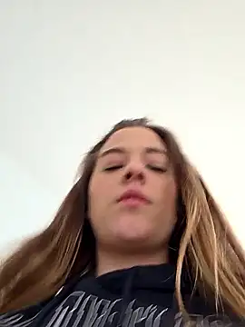 Luna_Lynn Chat XXX in diretta