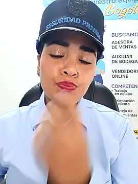 دردشة MAYE__13 الجنسية المباشرة