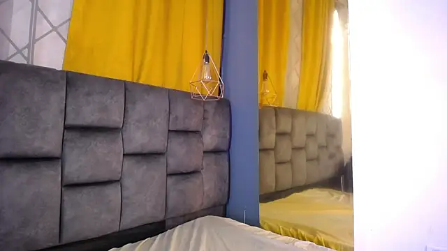 Noemi_Miller_ élő XXX-chatje