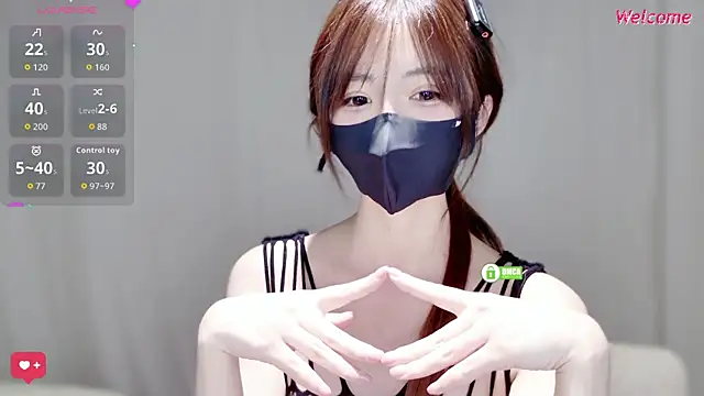 -Hell0-Kitty's Live XXX Chat