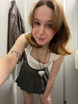 hani_obsessed élő XXX-chatje