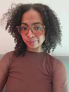 __VioletaHeaven__ Adlı Modelin Canlı XXX Sohbeti