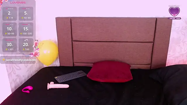 Chloe014_ Live XXX-Chat