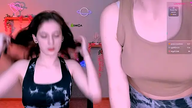 nami_glown Webbikameraesitys