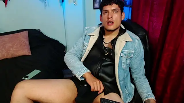 Вебкам-шоу dom2travelersss