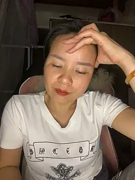 Ivy_Trix2 Live XXX-chat