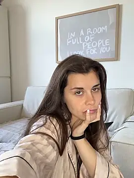 عرض كام houseofnova