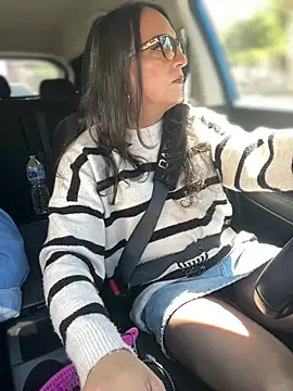 Chic_desire's Webcam Show