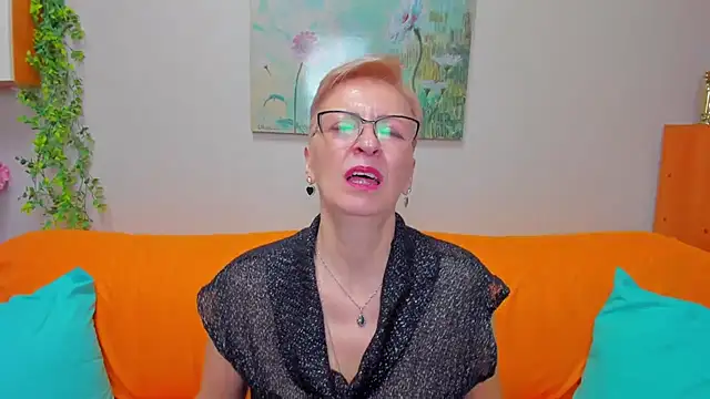 دردشة iamyourdream89 الجنسية المباشرة