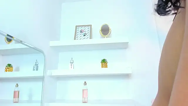 IsabellaMonet live XXX chat