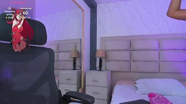 Živý XXX chat CarolineFyre