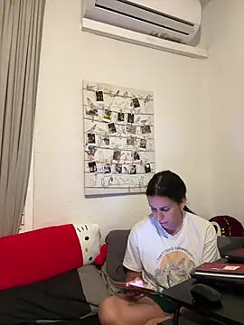 daniniescobarr: онлайн-секс-чат