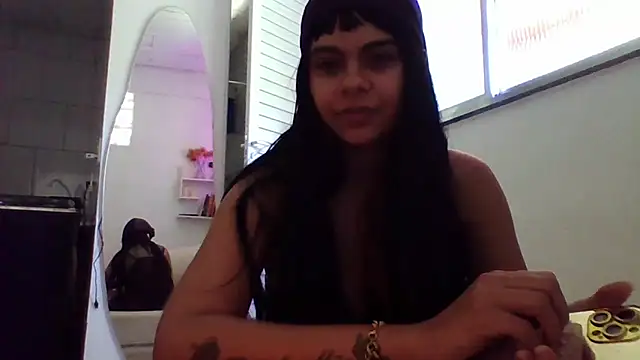 sarmidai: онлайн-секс-чат