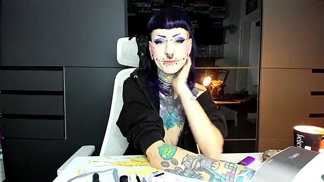 Purple_Coffin666 Adlı Modelin Web Kamerası Şovu