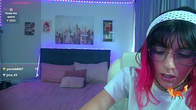 goth_minerva's Webcam Show