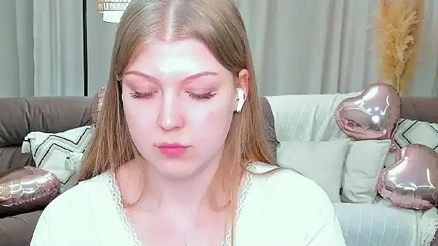 Stella_Light Adlı Modelin Canlı XXX Sohbeti